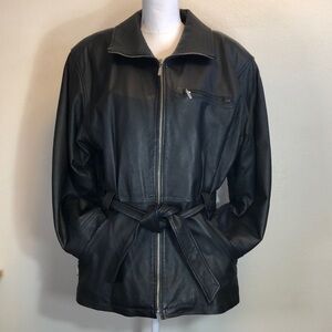 G-III Women’s Genuine Leather Coat Size M Belted tie